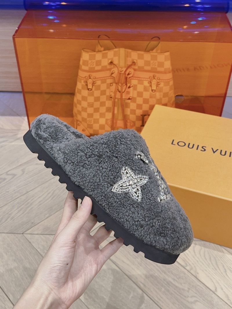 Louis Vuitton Slippers